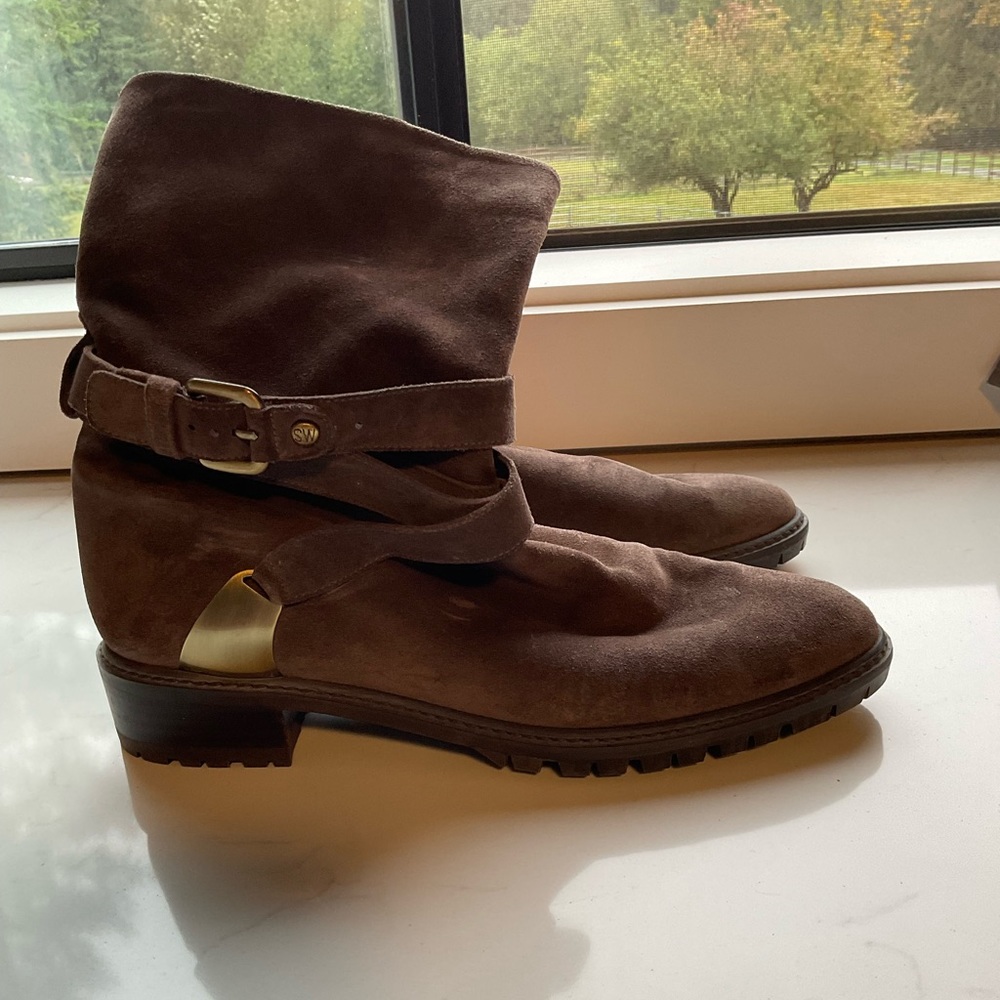 Stuart Weitzman brown suede boots